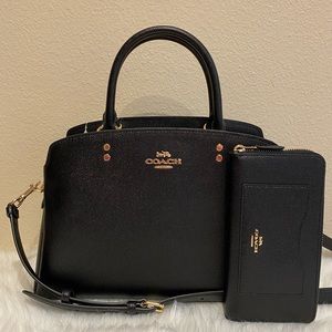 Coach purse and wallet set